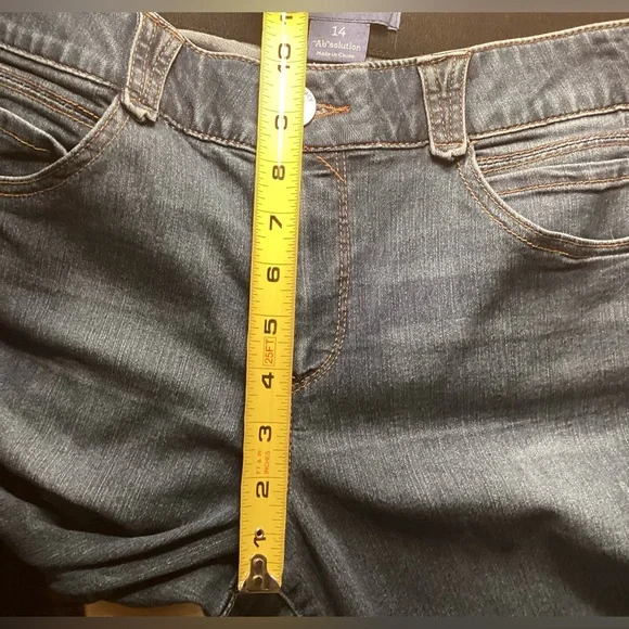 Democracy "Ab"solution Cuffed Indigo Ankle jeans - Picture 13 of 16